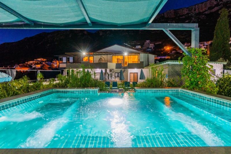 Villa Pamira